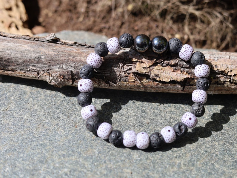 Super beads Leklai bracelet combined with Lava beads and Starmoon Bodhi Barrel beads.  Can be used as: Diffuser bracelets