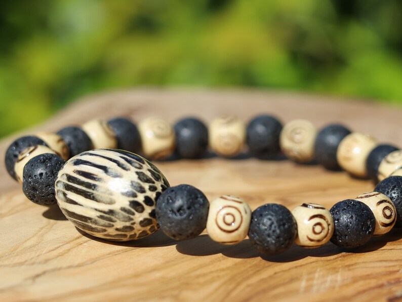 Palmerinha Seed Bead bracelet with Lava and wooden beads with spiral. You will rarely encounter the bead