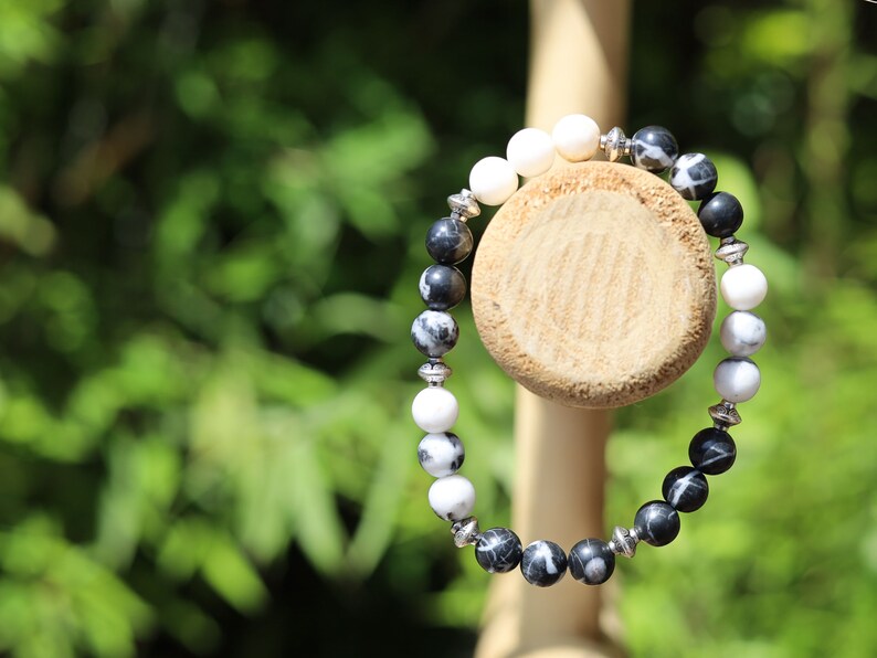 Zebra Jasper bracelet, gemstone beads made from a variety of jasper known for its distinctive black and white striped patterns