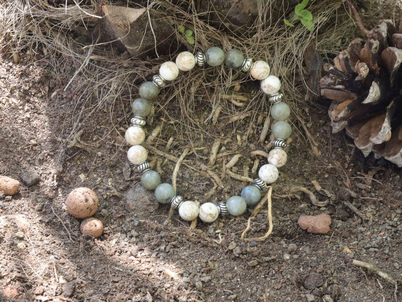 Magnesite and Labradorite bead bracelet. It can help unlock artistic potential, encourage new ideas, and promote imaginative thinking