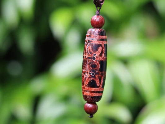 Good Quality Rare Tibetan Agate Dzi Hand Carved *Ritual Implement* Bead. With Hand Knotted Adjustable Cord String Necklace.
