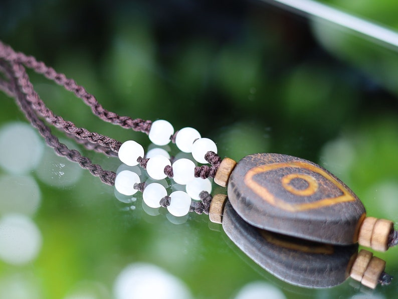 Rare Agate Tibetan 2 Eye DZI pendant. With Hand Knotted Adjustable Cord String Necklace. will be full of unity, harmony and happy feelings.