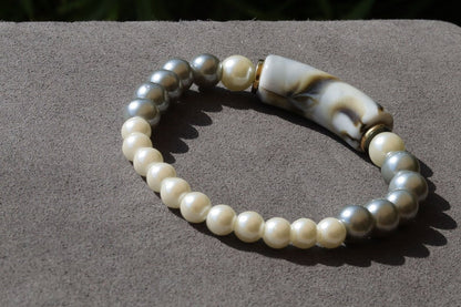 Bracelet with acrylic tube bead and Glass Pearl Graphite, Acrylic pearls and Tibetan alloy material in Antique Gold