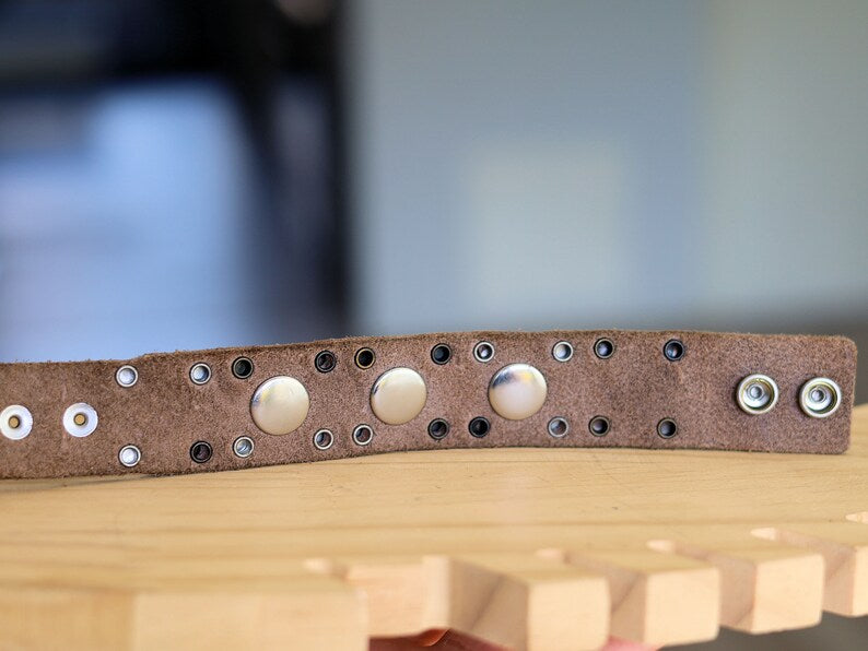 Brown Cuff Bracelet, Leather Bracelet, Wire-cable Chain, metal button leather Bracelet, brown Leather Wrap Bracelet, poppers/chunks/buttons