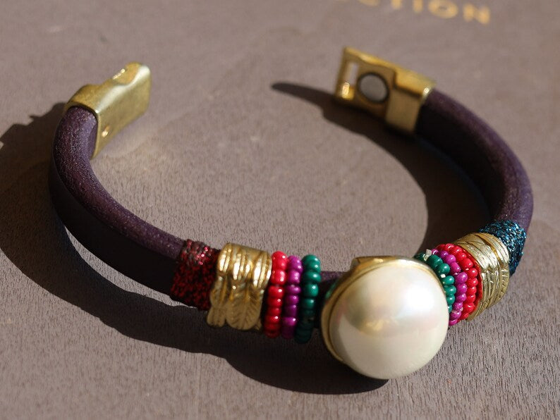 Bracelet with pearl, PU leather, Magnetic Clasp, multi color, Ibizagift , women's bracelets , leather bracelets ,must have , jewelry, style