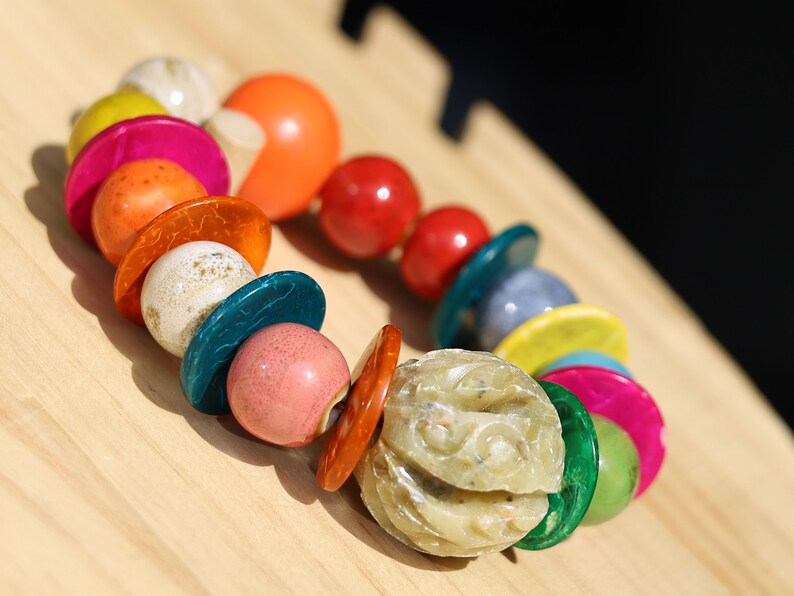 Soapstone round green bead, 24 mm Bracelet, With 18 mm Wooden coloreds beads are hip, cool and trendy!