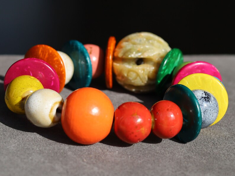 Soapstone round green bead, 24 mm Bracelet, With 18 mm Wooden coloreds beads are hip, cool and trendy!