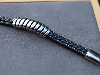 Winding special Leather black Bracelet, Leather Bracelet, Wire-cable Chain, Bangles, black Leather Wrap Bracelet, poppers, chunks, buttons