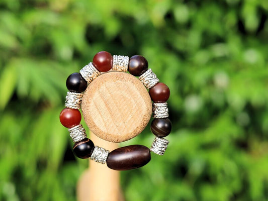 Unique Drum Bead Bracelet Natural Jade/ Agate with natural jade/ Agate. supportive treatment improves people’s knowledge. a little magic