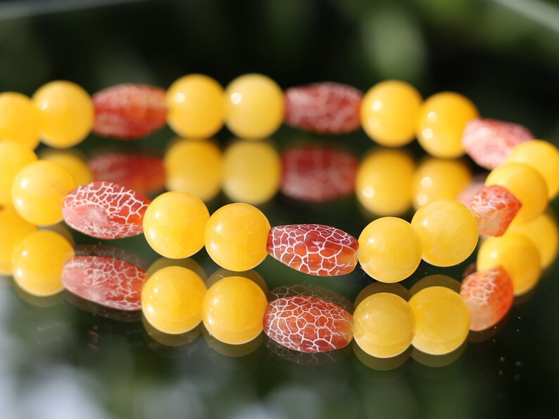Yellow Chalcedony Jade combined Wonderful Rare Tibetan Dragon Vein Agate Dzi Cut Beads. Nepalese & Tibetan. your taste and style