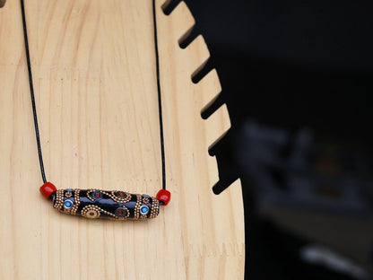 Oval Handmade Indonesia Bead necklace, with Platinum Metal Color Aluminum Cores. provide a modern and stylish element.