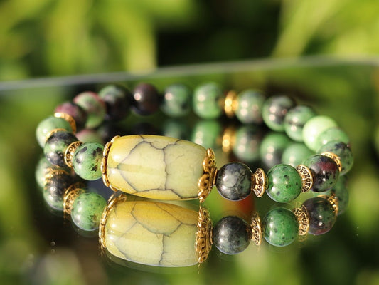 Exceptional Natural Epidote Bracelet with Agate Big Drum Bead, enhancing one's personal power, increasing self-confidence
