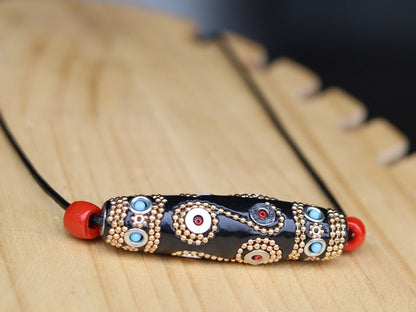 Oval Handmade Indonesia Bead necklace, with Platinum Metal Color Aluminum Cores. provide a modern and stylish element.
