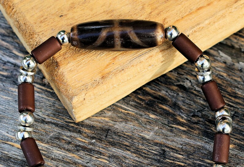 Old Big man (Aristocrat) Dzi  bead  with Natural Wood Beads, tube, Coconut Brown and Silver Plated Smooth Round/ discs Metal Beads