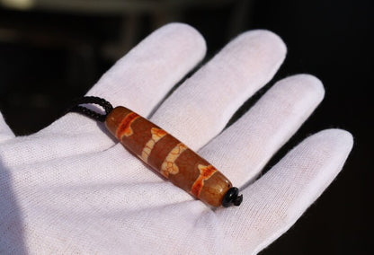 Handmade Original Tibetan,Stripe Dzi Bead,Tibetan Chung, Utmost Pure Agate pendant necklace.   to get in tune with this bead