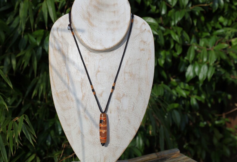 Handmade Original Tibetan,Stripe Dzi Bead,Tibetan Chung, Utmost Pure Agate pendant necklace.   to get in tune with this bead