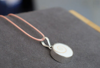 Shiva Eye (Shell) pendant, gemstone necklace, gemstone amulet, gemstone talisman, wajakaa design