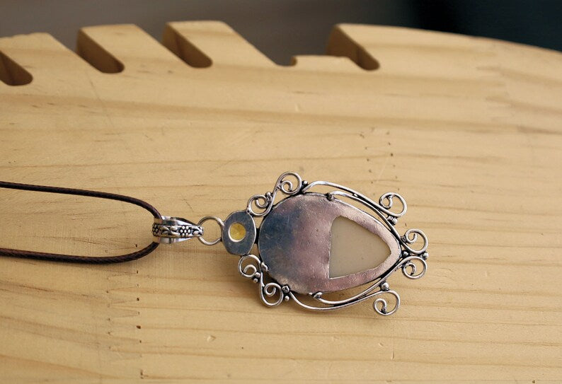 925 Silver Plated-Carved Face  Moonstone with Citrine. Bali Godess. the mystical and soothing energies of Moonstone with the vibrant and positive energies of Citrine