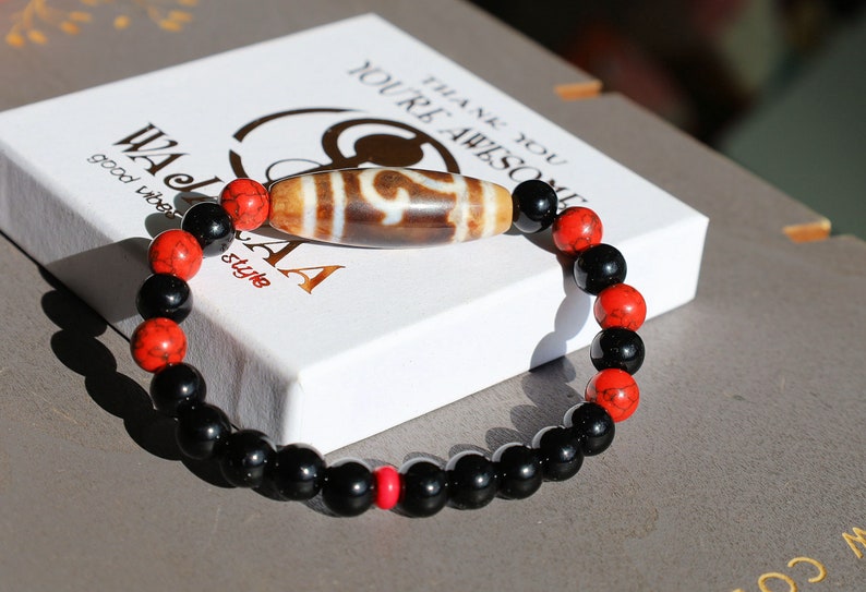 Old Ruyi Dzi  bead Agate bracelet with Agate and Red Howlite. Good Luck Tibetan Black Agate Bead. calming the mind, reducing stress