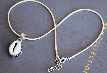 Cowrie Shell and pendant, gemstone necklace, gemstone amulet, gemstone talisman, wajakaa design