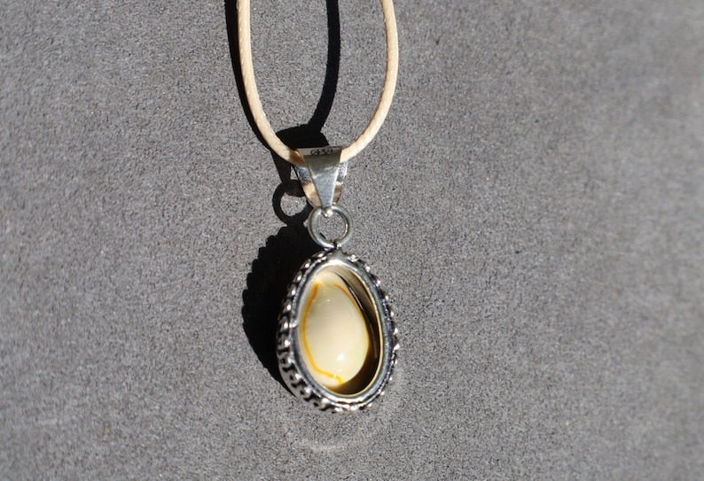 Cowrie Shell and pendant, gemstone necklace, gemstone amulet, gemstone talisman, wajakaa design