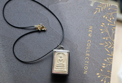 The Somdej amulets blessed by Luang Pu Perm of Wat Pom Kaew are revered within the Thai Buddhist community for their spiritual significance