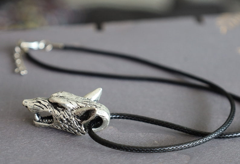 Men's Vintage Norse Viking 3D Wolf. Main Colour: Silver. Strength and Resilience: Wolves are often seen as symbols of strength and resilience