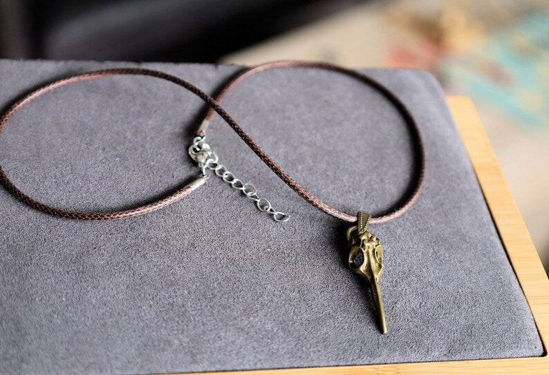 Plague Doctor Bird Mask Necklace Raven Skull, color bronze. size 9 mm x 40 mm, total weight 6 gr.