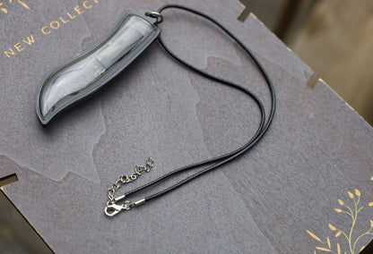 Meed Mor is a traditional Thai knife known for its spiritual and cultural significance. It is often used in rituals and ceremonies
