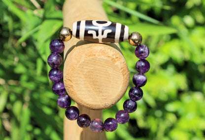Amethyst crystal Old Big man (Aristocrat) Dzi bead bracelet. purifies your energy field of unwanted energy