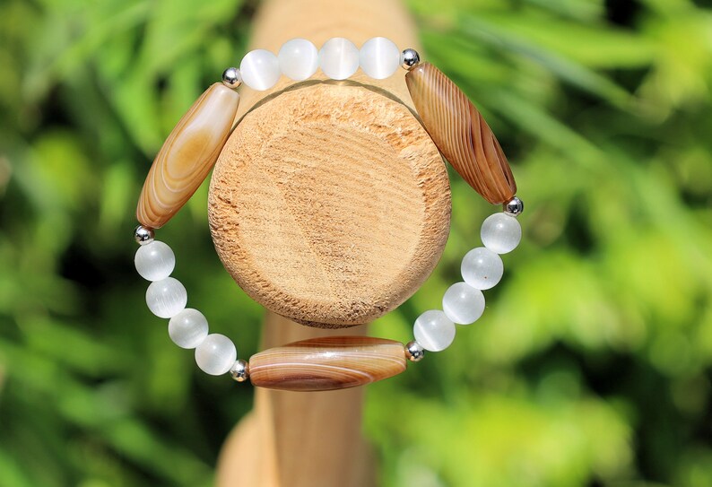 3x  unique brown Tibetan Natural Agate DZi with  Blue and purple opal beads. making it an exceptional piece for meditation and protection.