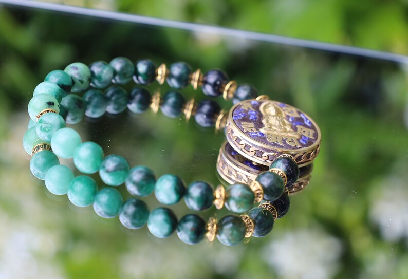 One-of-a-kind Handmade Indonesia Beads with Epidote ruby. Gorgeous,Stunning,Lovely.rare pairing