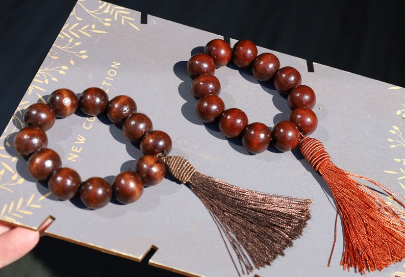 GURU SET 18mm big Sandalwood Beads Bracelet Sacred wood is revered for its calming properties.