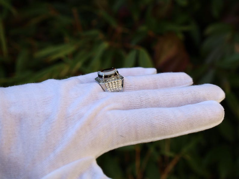 Handmade Tibetan Evil-Eye dZi Bead Ring. This ring is ideal for those seeking both style and spiritual protection.