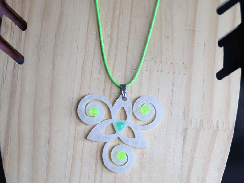 Wajakaa 3D-Printed Glow-in-the-Dark Necklaces–Exclusive, Unique&UV Reactive! one-of-a-kind glow-in-the-dark necklaces. who love to stand out