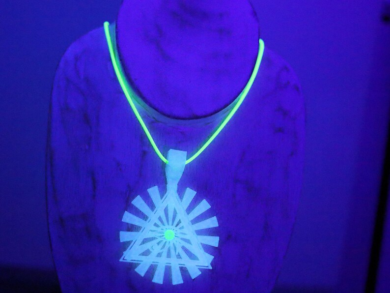 Wajakaa 3D-Printed Glow-in-the-Dark Necklaces–Exclusive, Unique&UV Reactive! one-of-a-kind glow-in-the-dark necklaces. who love to stand out