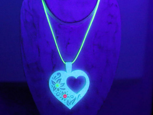 Wajakaa 3D-Printed Glow-in-the-Dark Necklaces–Exclusive, Unique&UV Reactive! one-of-a-kind glow-in-the-dark necklaces. who love to stand out