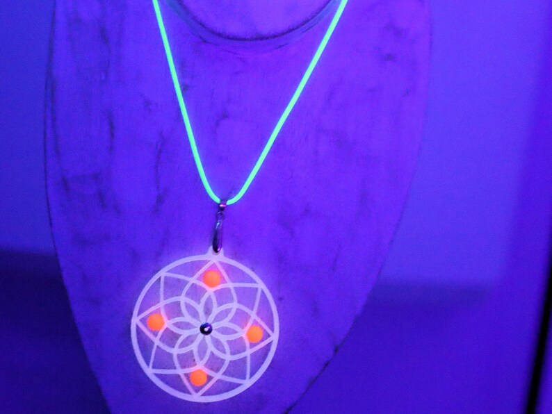 Wajakaa 3D-Printed Glow-in-the-Dark Necklaces–Exclusive, Unique&UV Reactive! one-of-a-kind glow-in-the-dark necklaces. who love to stand out