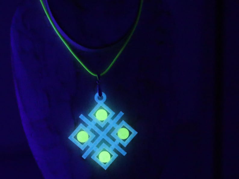 Wajakaa 3D-Printed Glow-in-the-Dark Necklaces–Exclusive, Unique&UV Reactive! one-of-a-kind glow-in-the-dark necklaces. who love to stand out