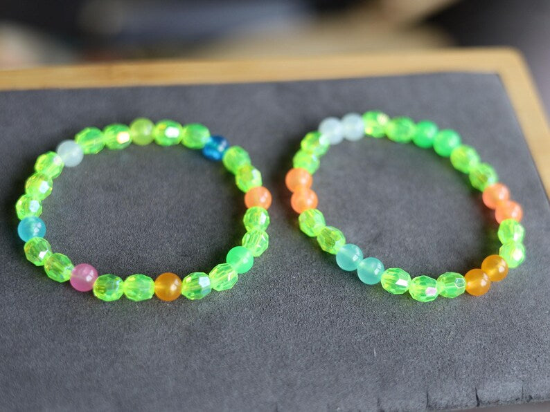 Set bracelets- Nebula Series – 8mm Faceted Round Bead Fluorescent Green Acrylic Pearl Bracelets!  Exclusive, Unique&UV Reactive!