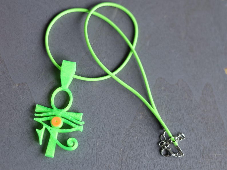 Wajakaa 3D-Printed Luminous Necklaces – Exclusive, Unique & UV-Reactive! amazing, strong luminous necklaces.  Get yours before they’re gone!