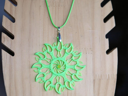Wajakaa 3D-Printed Luminous Necklaces – Exclusive, Unique & UV-Reactive! amazing, strong luminous necklaces.  Get yours before they’re gone!