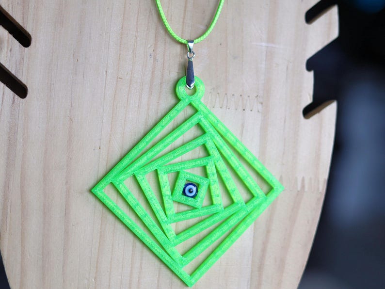 Wajakaa 3D-Printed Luminous Necklaces – Exclusive, Unique & UV-Reactive! amazing, strong luminous necklaces.  Get yours before they’re gone!