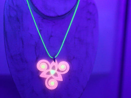 Wajakaa 3D-Printed Glow-in-the-Dark Necklaces–Exclusive, Unique&UV Reactive! one-of-a-kind glow-in-the-dark necklaces. who love to stand out