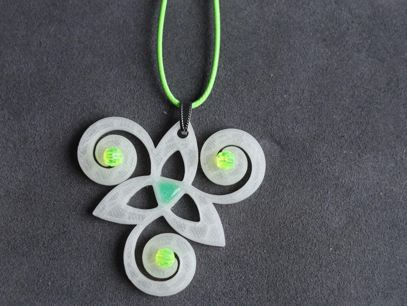 Wajakaa 3D-Printed Glow-in-the-Dark Necklaces–Exclusive, Unique&UV Reactive! one-of-a-kind glow-in-the-dark necklaces. who love to stand out