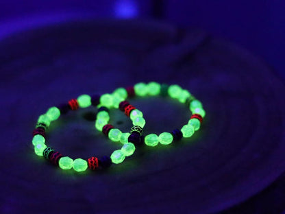 Set bracelets- Nebula Series – 8mm Faceted Round Bead Fluorescent Green Acrylic Pearl Bracelets!  Exclusive, Unique&UV Reactive!