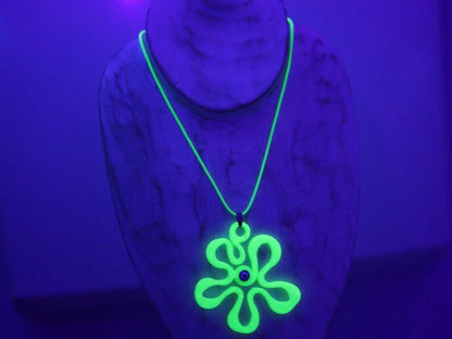 Wajakaa 3D-Printed Luminous Necklaces – Exclusive, Unique & UV-Reactive! amazing, strong luminous necklaces.  Get yours before they’re gone!