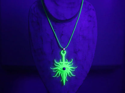 Wajakaa 3D-Printed Luminous Necklaces – Exclusive, Unique & UV-Reactive! amazing, strong luminous necklaces.  Get yours before they’re gone!