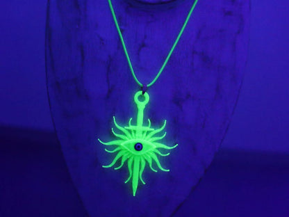 Wajakaa 3D-Printed Luminous Necklaces – Exclusive, Unique & UV-Reactive! amazing, strong luminous necklaces.  Get yours before they’re gone!