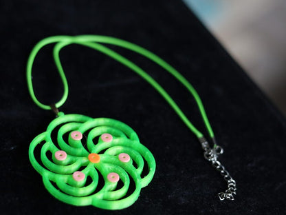 Wajakaa 3D-Printed Luminous Necklaces – Exclusive, Unique & UV-Reactive! amazing, strong luminous necklaces.  Get yours before they’re gone!